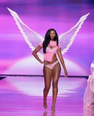 Victoria's Secret Fashion Show 2025 - Runway - Source: Getty